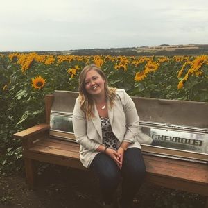 Meet your Posher, Carly